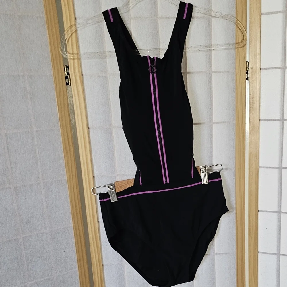 Free Sport Duke High Neck Cut Out One Piece